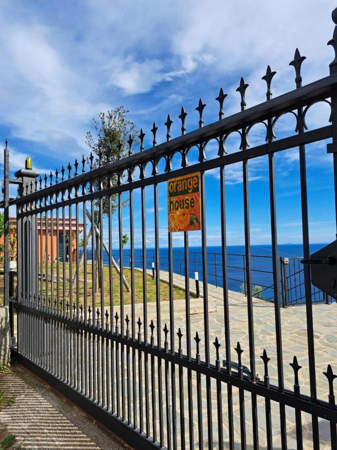 Orangehouse Cinque Terre. Private Parking Vila Riomaggiore Exterior foto